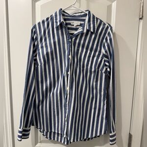 Gap Boyfriend Fit Button Down | Blue and white